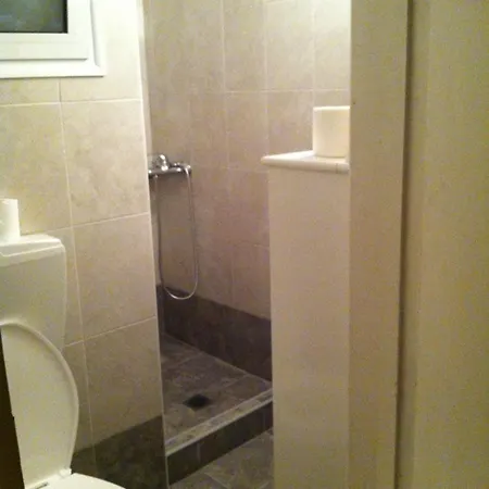 Spacious 2 Bedroom Center In * Thessaloniki